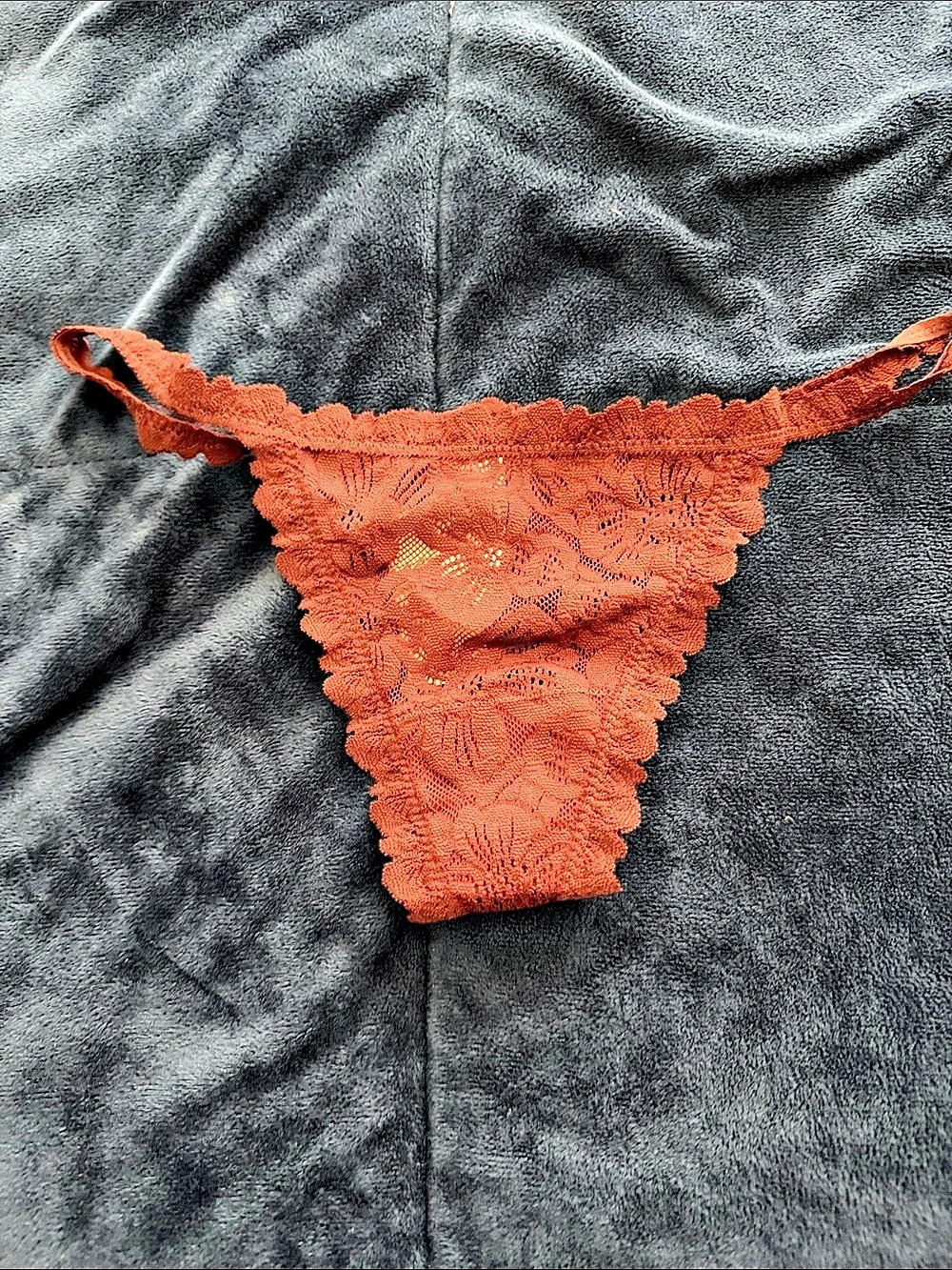 Aerie Signature Lace Original Rise Thong Lace Thong in Orange Size Small